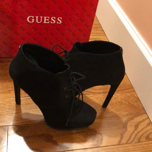 GUESS Black 8.5 M Booties - Picture 3 of 8